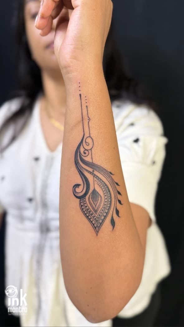 Minimalist Tattoos - Image 2