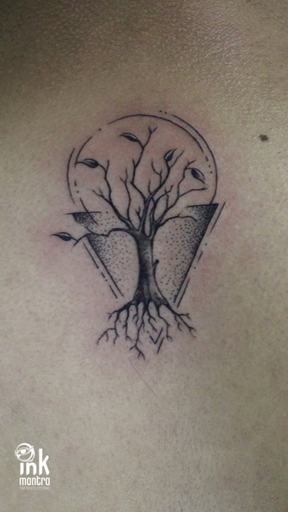 Minimalist Tattoos - Image 97