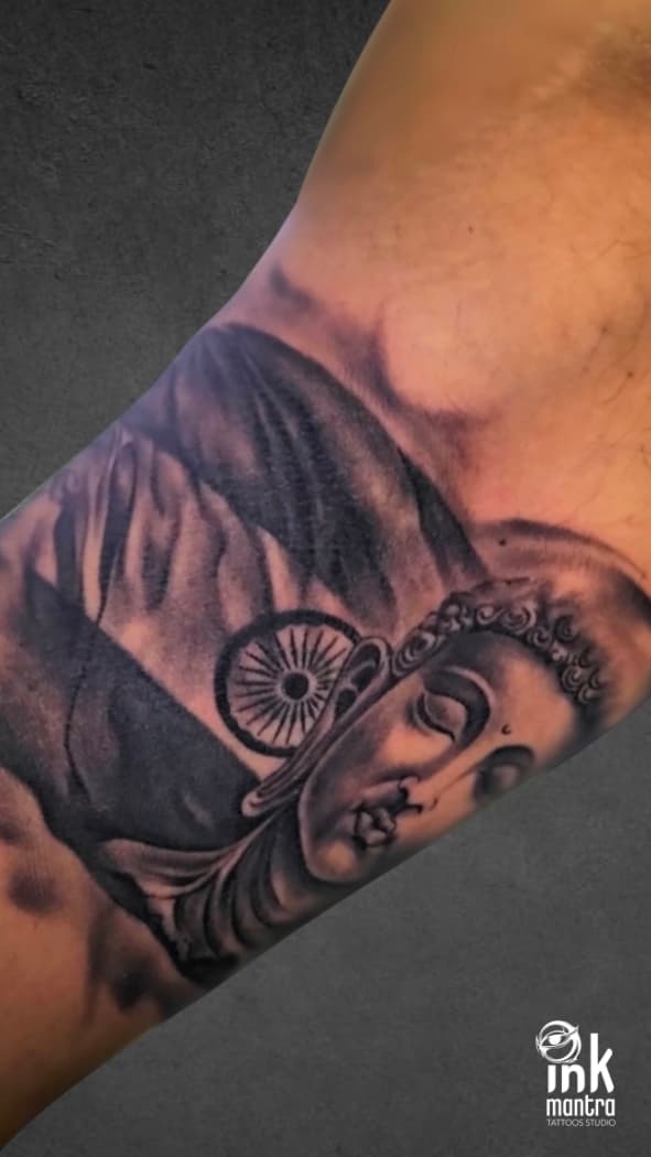 Realistic Tattoos - Image 11